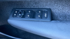 Volvo XC40 2.0 B3P Core 5dr Auto Petrol Estate